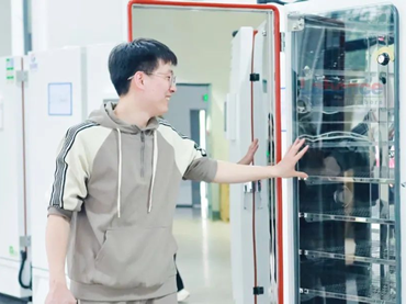 定期清洁水路-药品稳定性试验箱的维护保养里一项最基本的操作